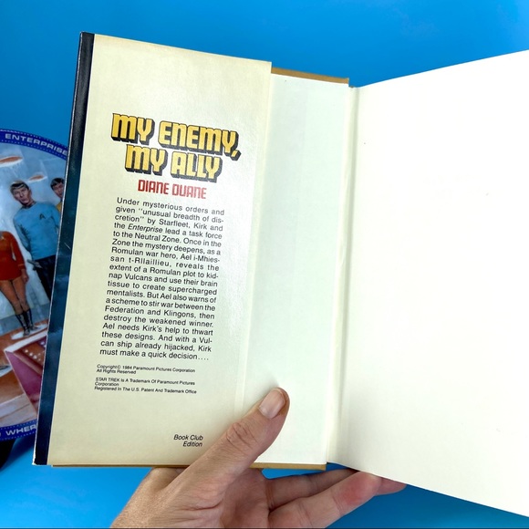 Vintage Star Trek Memorabilia Plate & Book Collectible - Picture 4 of 16